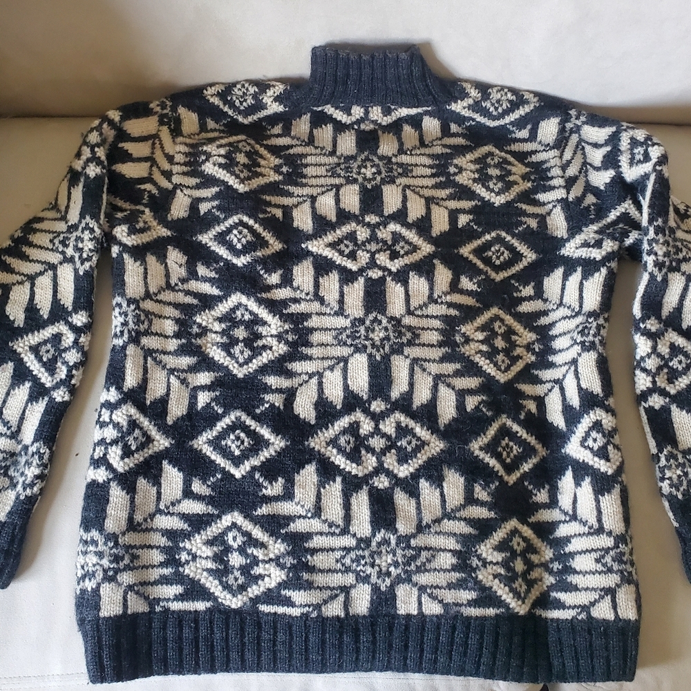 Ralph Lauren Navy and Off-white Sweater